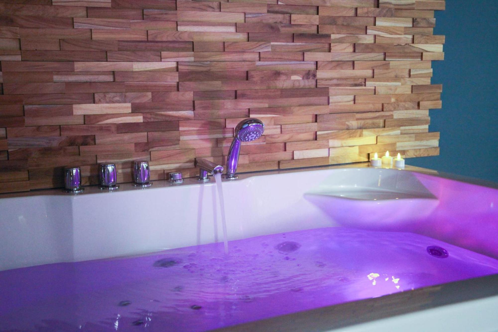 Rose & Blue Spa Proche Chalon S/Saone Et Beaune Saint-Martin-en-Bresse Ngoại thất bức ảnh